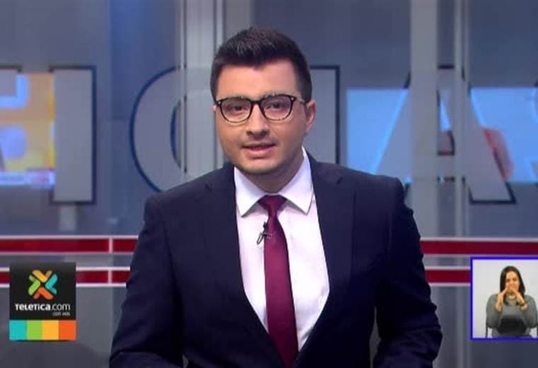 Llamas consumieron una humilde vivienda esta noche de martes en Naranjo