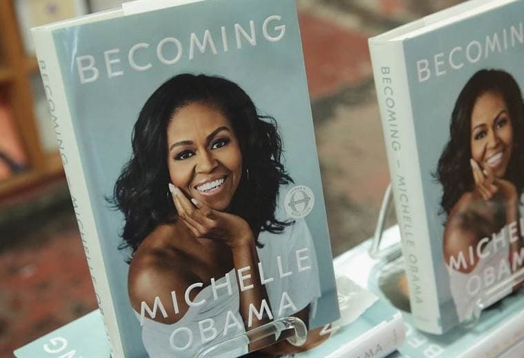 Michelle Obama lanza libro 'Becoming'