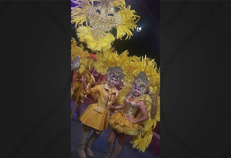 Comparsa Latin Sound logró tener sus trajes luego de perderlos en incendio