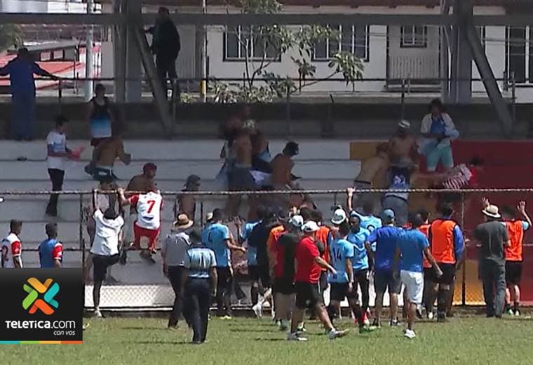 Ministerio de Seguridad exigirá mayores controles a quiénes organicen partidos de fútbol