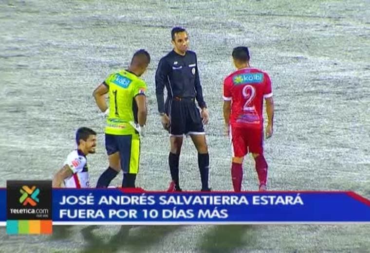 José Andrés Salvatierra se mantendrá fuera de las canchas debido a su lesión