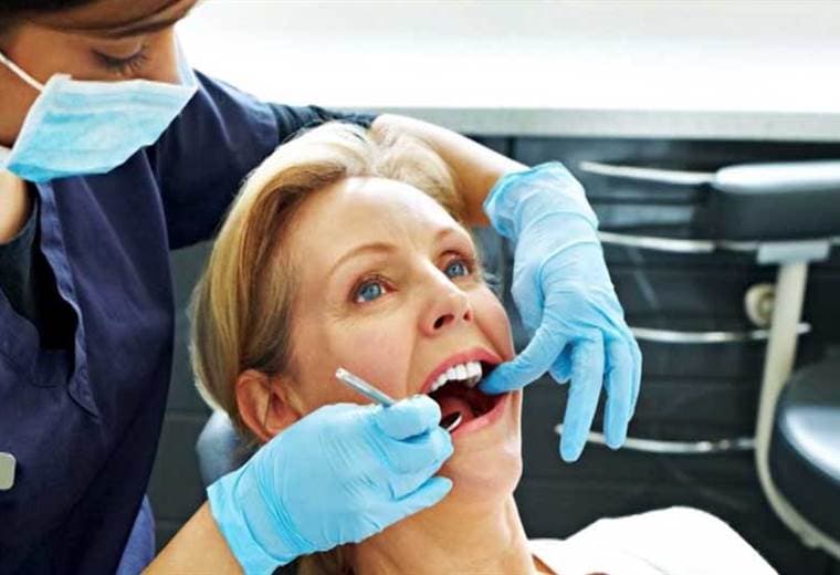 Terapia de reemplazo hormonal y la salud de nuestros dientes