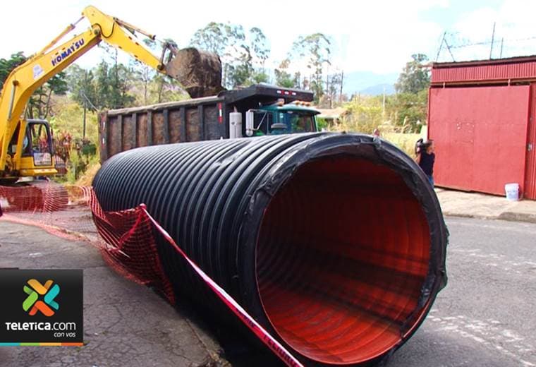 Municipalidad de San José realiza obras para disminuir inundaciones en el Barrio Chino y Luján