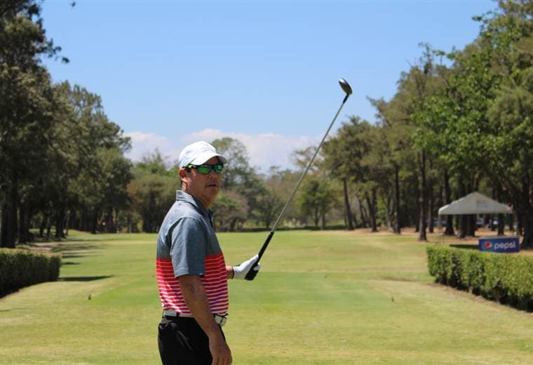 Álvaro Ortiz y Carmen Amack se dejaron el campeonato centroamericano de golf.
