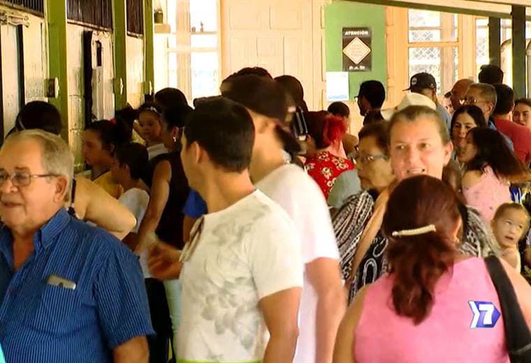 Exigimos a los candidatos a la presidencia que sean honestos, firmes, consecuentes con sus promesas, solidarios con los pobres y mano dura con la delincuencia pero… ¿somos así los ticos?... ¿ofrecemos como ciudadanos lo mismo que exigimos como votantes?