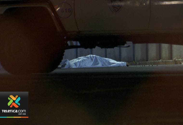 Los sicarios que mataron de 35 disparos al dueño de parqueo en Curridabat dejaron ver sus rostros