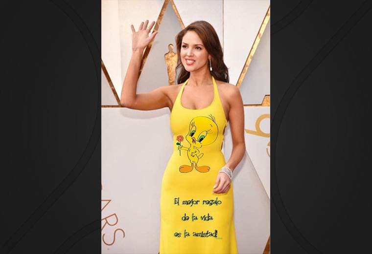 Eiza González fue el blanco de los memes por su vestido amarillo en los Óscar