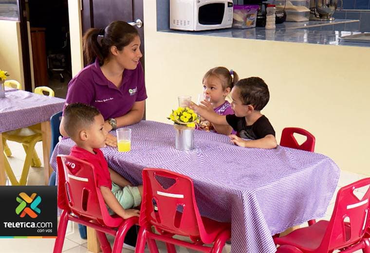 Centro de cuido de Alajuelita le permita a 70 madres solteras o en pobreza estudiar y trabajar