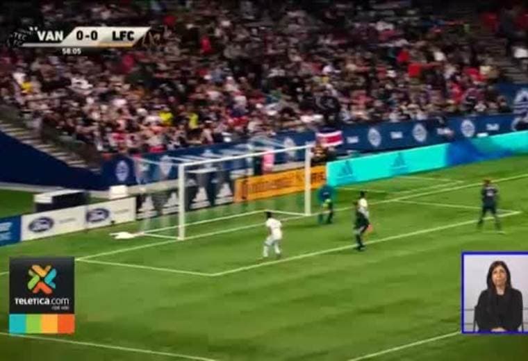 Alajuelense blindó al hondureño Róger Rojas con una alta cláusula de salida