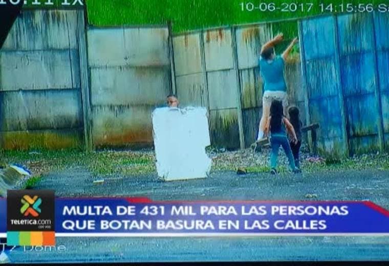 Personas que sean sorprendidos botando basura en calles o charrales recibirán multa de ₡431.000