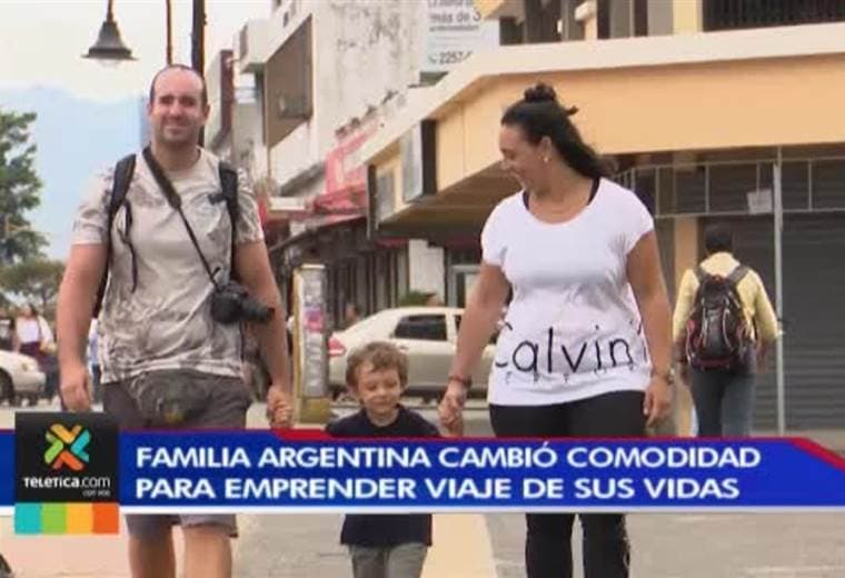 Familia argentina viaja en carro hacia Alaska y en su aventura pasa por Costa Rica