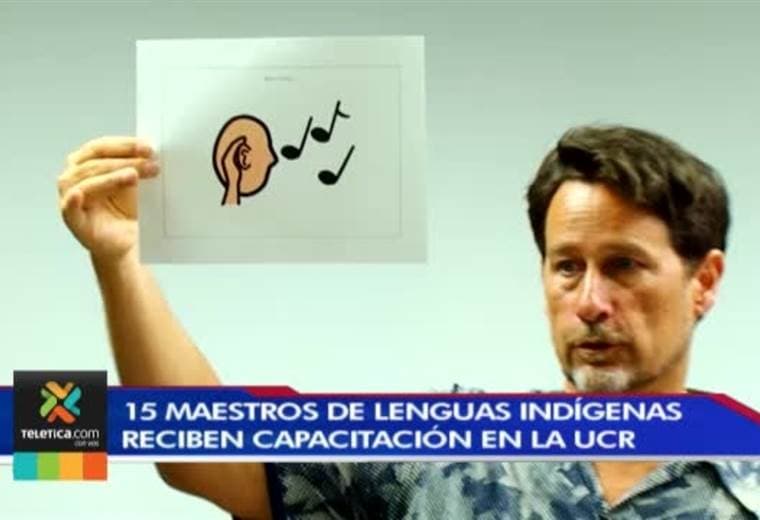 15 maestros de lenguas indígenas reciben capacitación en UCR en el uso de tecnología