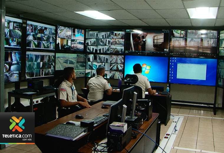 La policía penitenciaria usa cerca de 500 cámaras para vigilar a los reos de seis centros penales