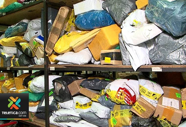 Ticos cada día traen más cosas de China y de Estados Unidos