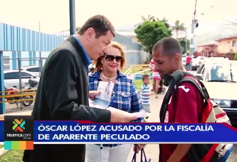 El exdiputado Óscar López fue acusado por la Fiscalía por el presunto delito de peculado