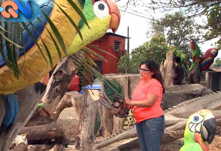 Hablar de los Bell es hablar de la pasión que les genera el arte de la escultura, la pintura y la música. En esta familia trabajan todos, desde la mamá, sus cuatro hijos, nietos y sobrinos. Es todo un clan.