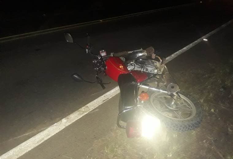 Motociclista de 17 años muere tras colisionar contra vagoneta en Pocosol de San Carlos