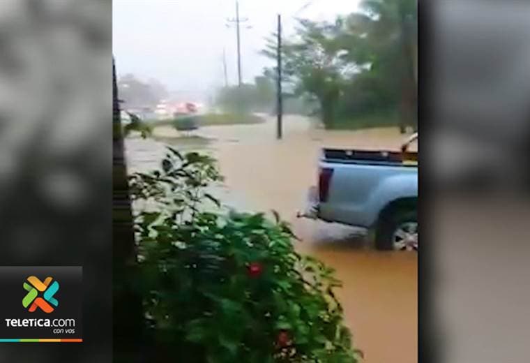 37 familias de Golfito tuvieron que ser evacuadas tras inundaciones de este lunes