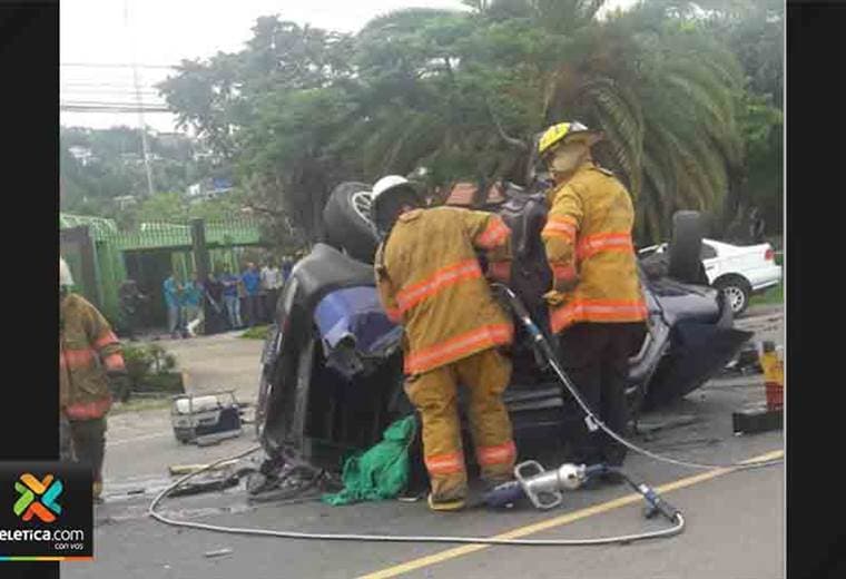 Accidente de tránsito en Cartago deja un muerto y dos heridos graves