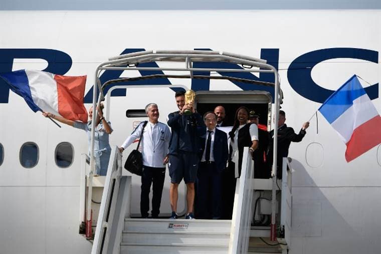 La Selección de Francia llegó a París |AFP. 