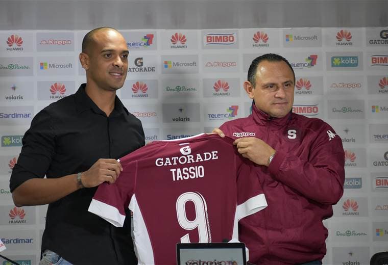 Tassio Maia fue presentado oficialmente como nuevo delantero de Saprissa |Julio Naranjo. 