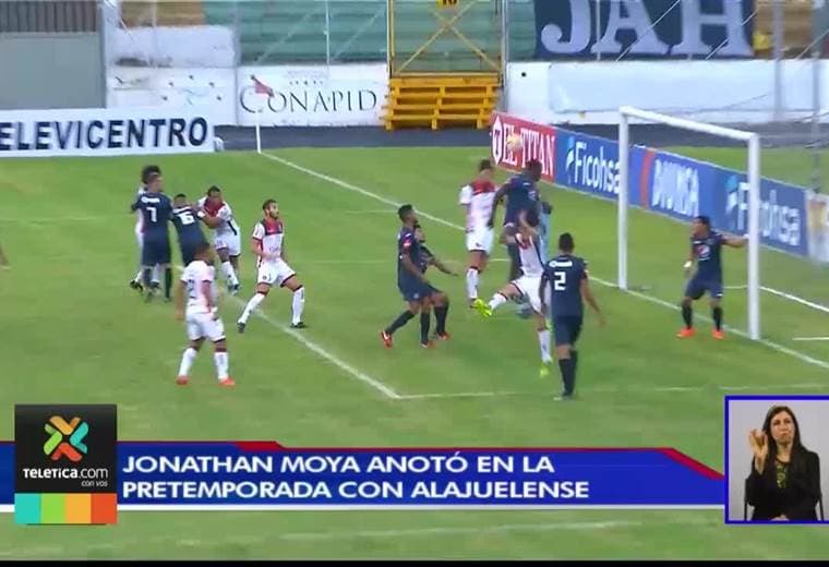 Jonathan Moya arrancaría como titular en el torneo con Alajuelense