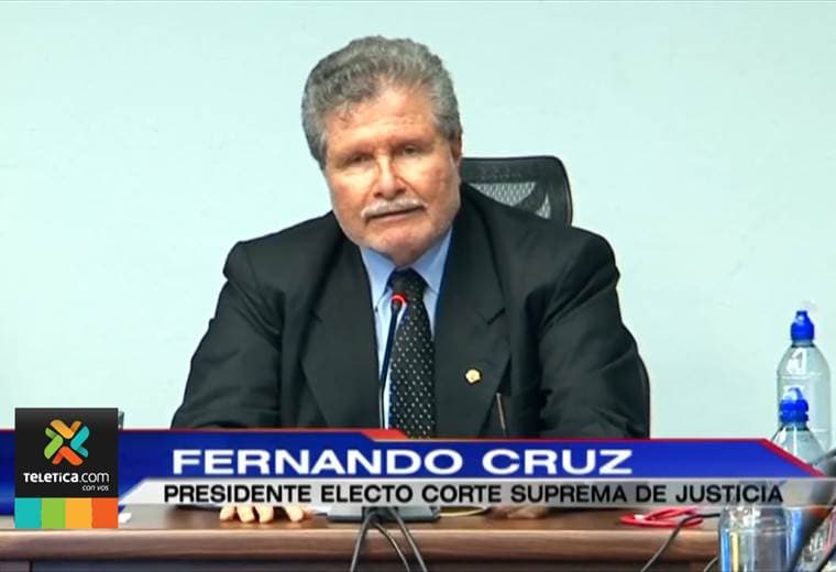 Fernando Cruz  nuevo presidente de  la corte suprema