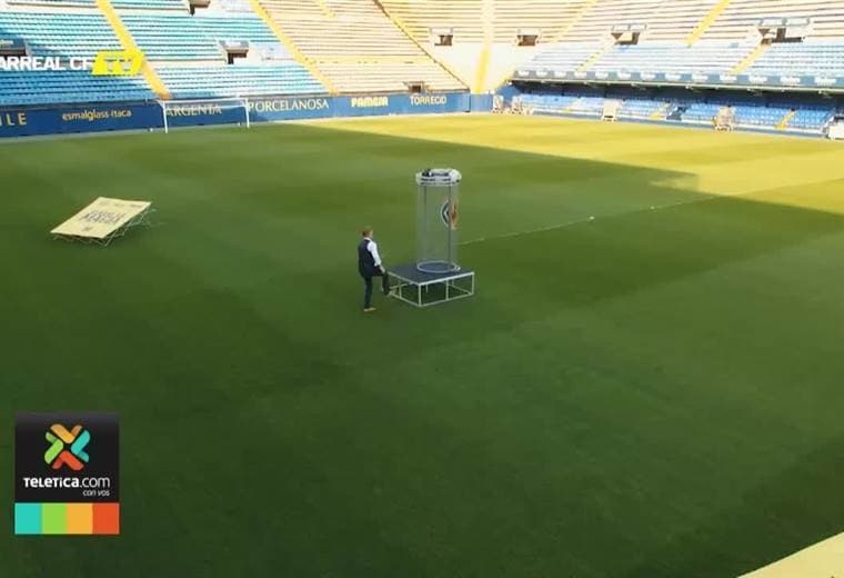 Magia tomó el estadio de la Cerámica en la presentación de Santi Cazorla