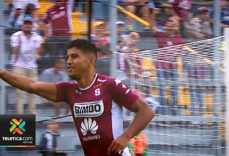 Johan Venegas vive el mejor arranque de su carrera en el fútbol nacional