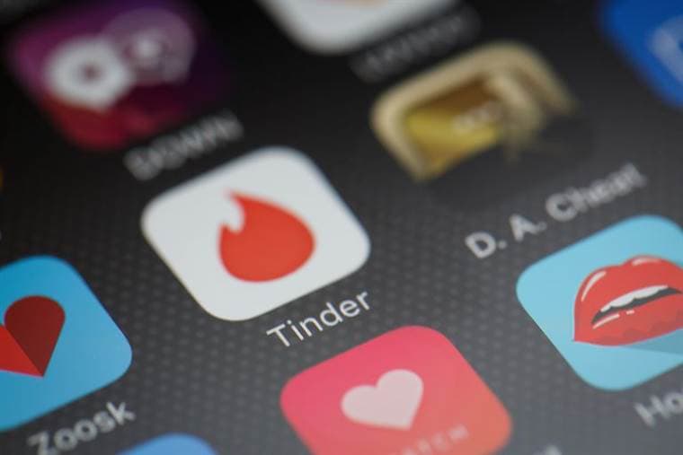 Desamor en Tinder: sus cofundadores presentan millonaria demanda