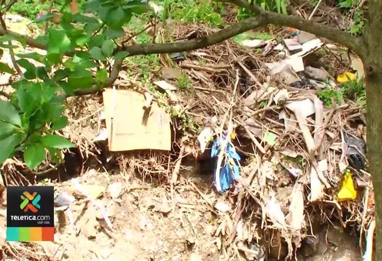 Dueños de vertederos ilegales pueden operar durante años aunque sean denunciados
