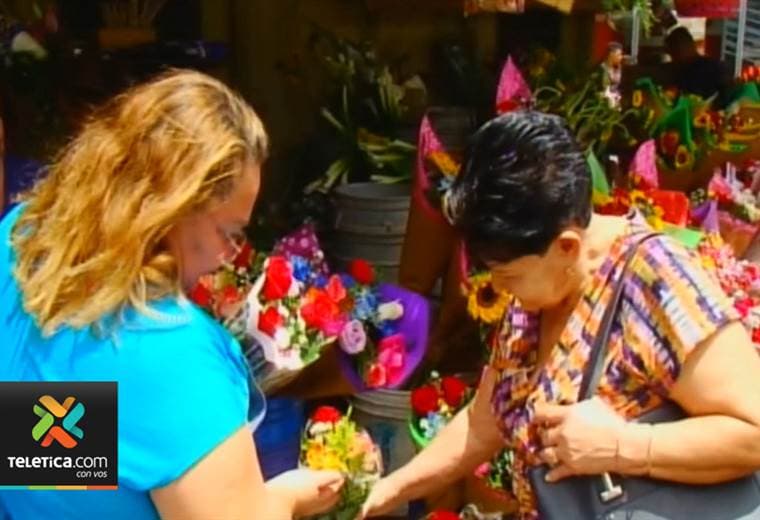 Regalos más buscados en este Día de la Madre fueron las rosas