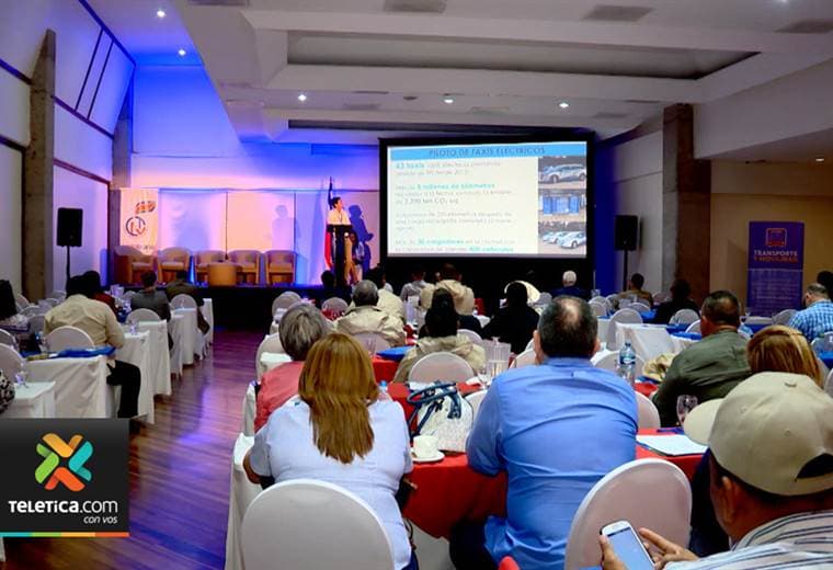 Expertos en movilidad en transporte público se reúnen en el país