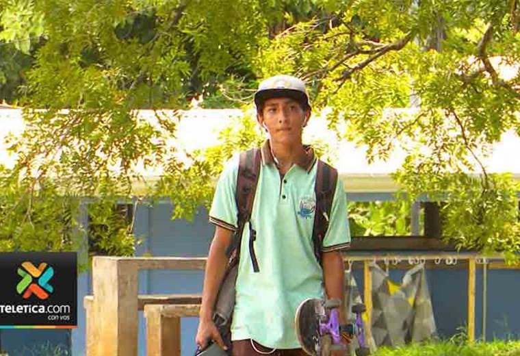 Ramsés Loiza es un líder colegial y comunal que a pesar de la adversidad supo salir adelante