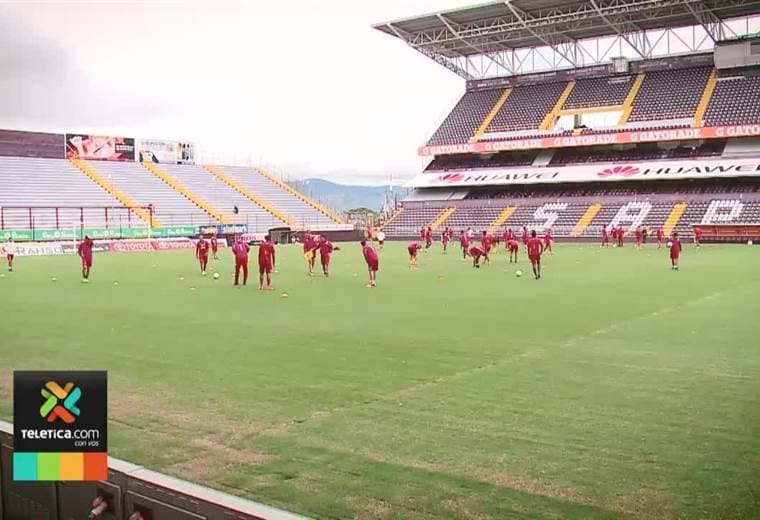 Saprissa recupera a Johan Venegas para el clásico, pero podría perder a Ricardo Blanco