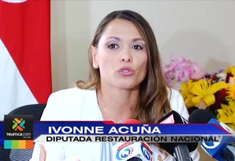 Diputada Ivonne Acuña anuncia que demandará al médico que la insultó en redes sociales