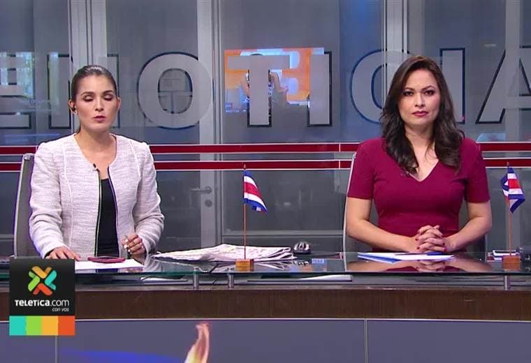 Trabajadores del hospital México bloquean paso por la autopista General Cañas