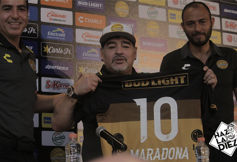 Maradona en su presentación con Dorados de Sinaloa.|Dorados de Sinaloa