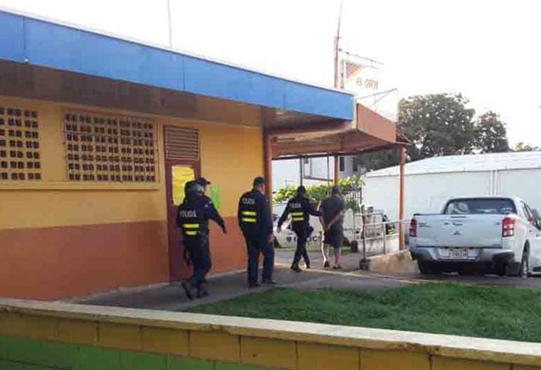 Fuerza Público detuvo a conductor que irrumpió en marcha de huelguistas en Cañas