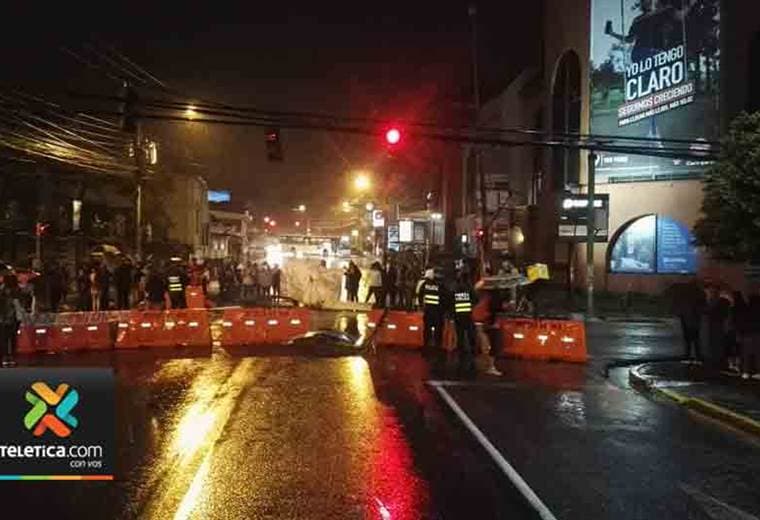 Fuerza Pública dispersa manifestantes que bloqueaban vía principal en San Pedro