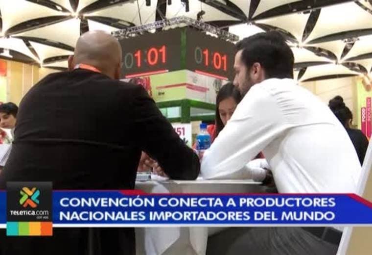 Empresas de agricultura e industria alimentaria ofrecieron productos en feria de negocios