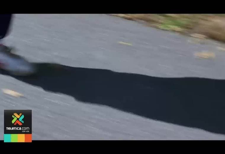 Atleta con diabetes tipo 1 y que completó 25 maratones en 30 días visitó escuelas costarricenses