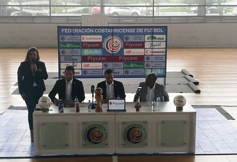 Presentación de Rónald González como nuevo técnico de La Sele | Fernando Araya