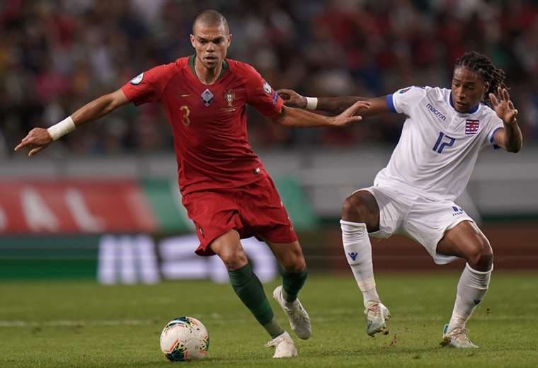 Pepe defensor de Portugal