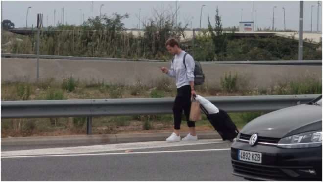 Ivan Rakitic retornó a casa caminando | @PREC96
