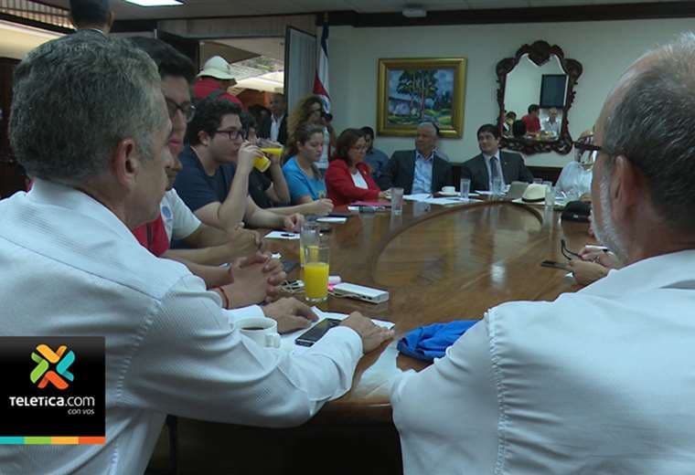 Universidades ganan pulso a Gobierno y dejan sin efecto distribución del FEES propuesta por Hacienda