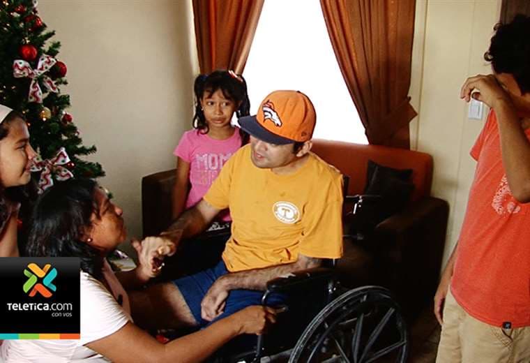 Familia de Liberia logró cumplir su Sueño de Navidad