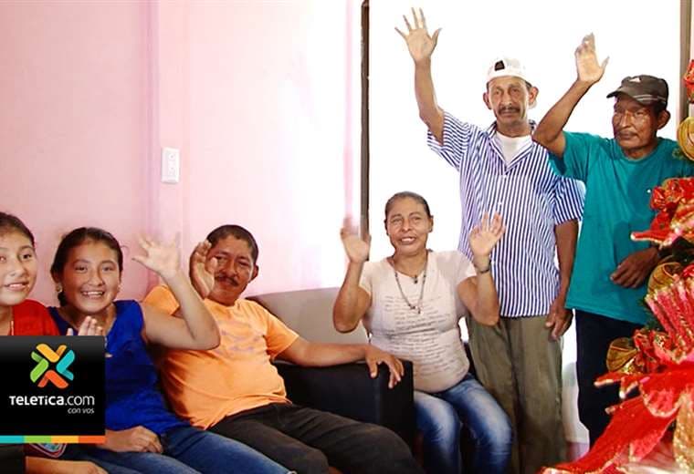 Sueños de Navidad: Familia de Ciudad Neily ya no sufrirá más con la lluvia y las inundaciones