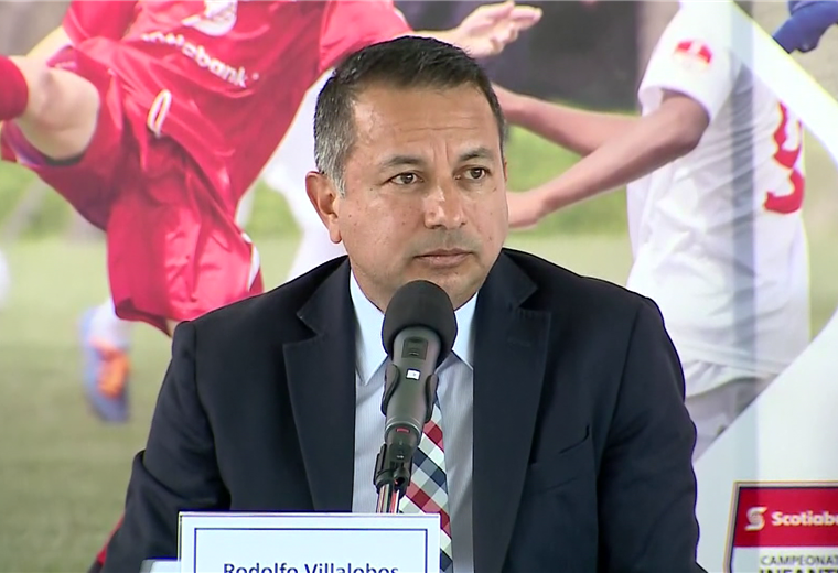 Rodolfo Villalobos, presidente de la Fedefútbol 