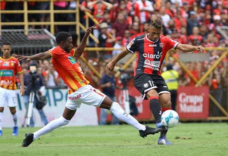 Alajuelense y Herediano se enfrentaron en el Morera Soto en la final de la segunda fase del Torneo de Apertura 2018 | PRENSA ALAJUELENSE